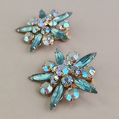 Vintage Judy Lee Rhinestone Brooch Clip On Earrings Set Blue Flower Original Box