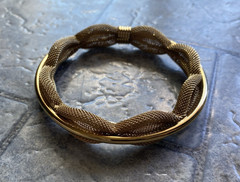 Vintage FRANCOIS Signed Gold Tone Mesh Bangle Bracelet