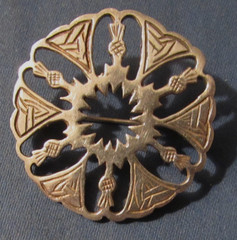 VINTAGE STERLING SILVER THISTLE BROOCH PIN 1 1/2 INCHES