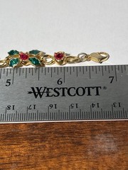 Vintage Avon 1995 Christmas Holiday Sparkle Gold Tone Bracelet Holly Berry Links
