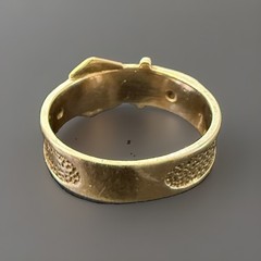 Vintage 9K Yellow Gold Buckle Ring, Size 8 4.2g