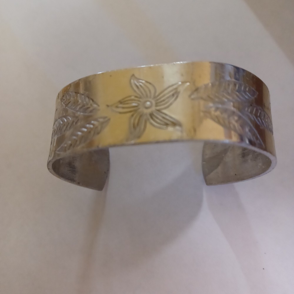 Vtg Engraved Nickel Silver Floral Cuff Bracelet Adjustable