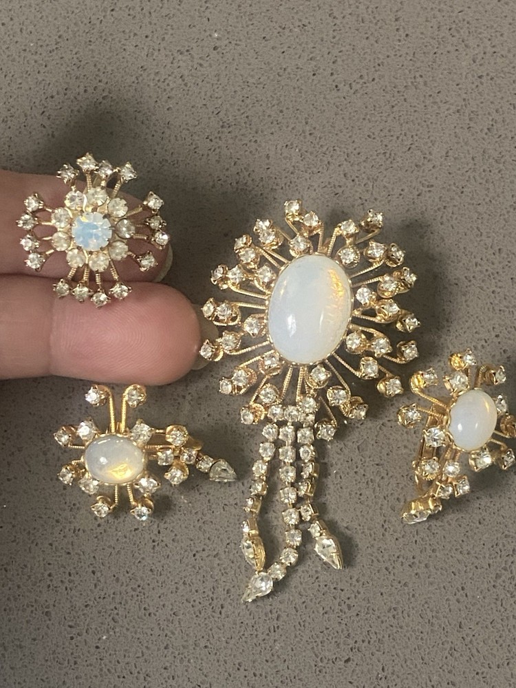 Judy Lee Brooch Clip On Earrings Opalite Opaline Moonglow Glass Rhinestone Demi