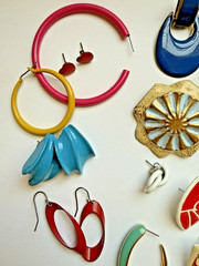 VTG. 70’s- 80’s Pierced Earring Lot of 14 Pair FUNKY Fun COLORFUL Enamel Metal
