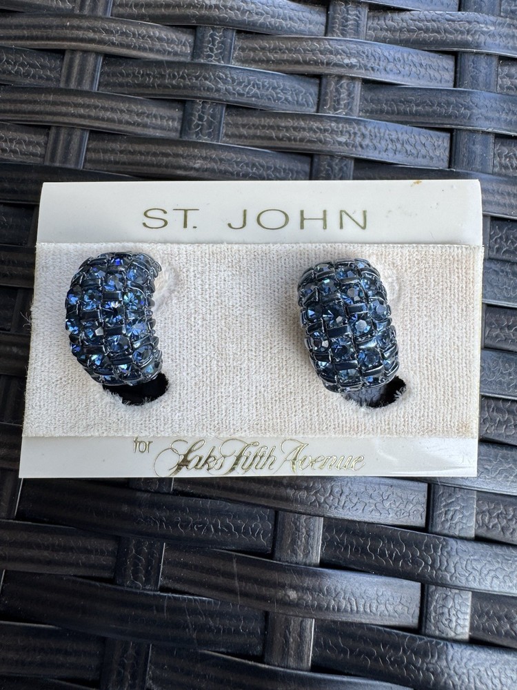 St. John Glamorous Vintage Rhinestone Huggie Dome Clip Earrings Sapphire Blue