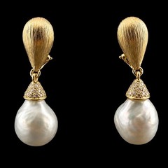14K YELLOW GOLD DIAMOND & PEARL DROP EARRINGS – 0.20 CTW DIAMONDS + 12MM PEARLS