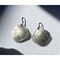 Bahamas Coin Earrings HRM Elizabeth 2nd Pierced 1969 Dangle 15 Cents VTG Gift