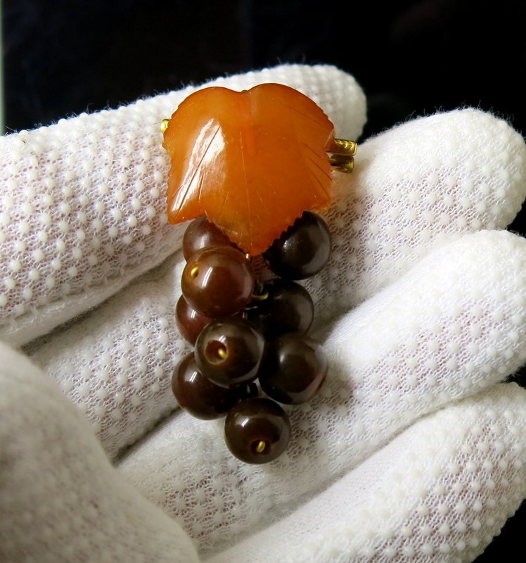 Vintage Natural Baltic Amber Grapes Brooch USSR Gold Plated Pin