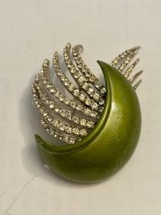 Vintage Metal Rhinestone Enamel? Brooch
