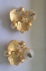 Vintage Richelieu Gold Tone Starfish Seashell White Faux Pearl Earrings