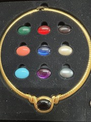 Vintage Joan Rivers Gold Omega 11 Color Interchangeable Cabochon Necklace In Box