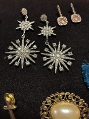 Jewelry Lot Various Costume Jewelry 19pc Total Ear Rings, Brooches And Rings
