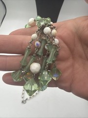 Vintage Green & White Glass and Lucite Beaded Necklace – Faceted Drop Tassel