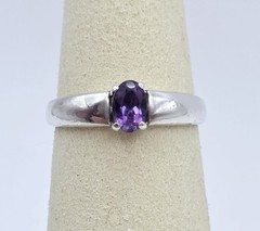 Vintage 925 Sterling Silver Oval Amethyst Solitaire Ring Size 7.25 Minimalist