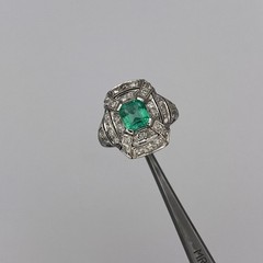Art Deco Platinum Ladies 6.6x6mm 1.00ct Green Emerald & Diamond Ring Size 8.5
