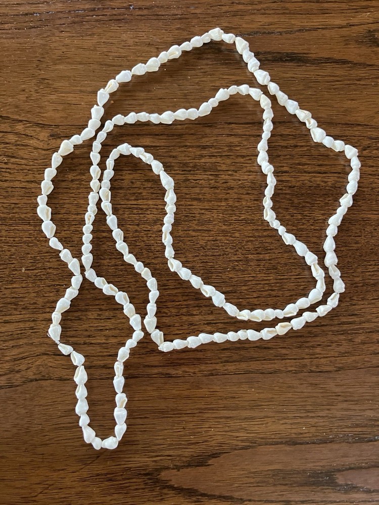 1950s Puka Shell Necklace 30in Drop (vintage)