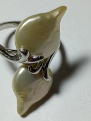 925 Sterling Silver Vintage Authentic Baroque Pearl Bypass Ring! Awesome! Size 8
