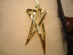 AJC vtg nos gold tone huge cut out Star pin