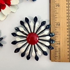 Vintage 1960s Red White & Blue MOD & NICE!! Enamel Flower Brooch Pin Earring Lot