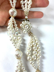 Vintage Necklace Japan Simulated Bead Glass White Box Clasp`16inches