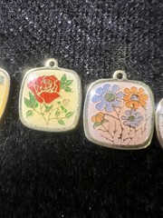 Lot 8 Pieces Vintage 70s-80s Cloisonne Enamel Flower Charm Metal Resin Coating