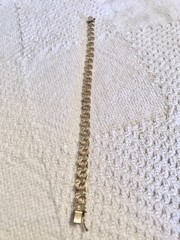 Vintage 7.5”Krementz Gold-Tone Curb 3 Link Bracelet Weighs 7.1 Grams.