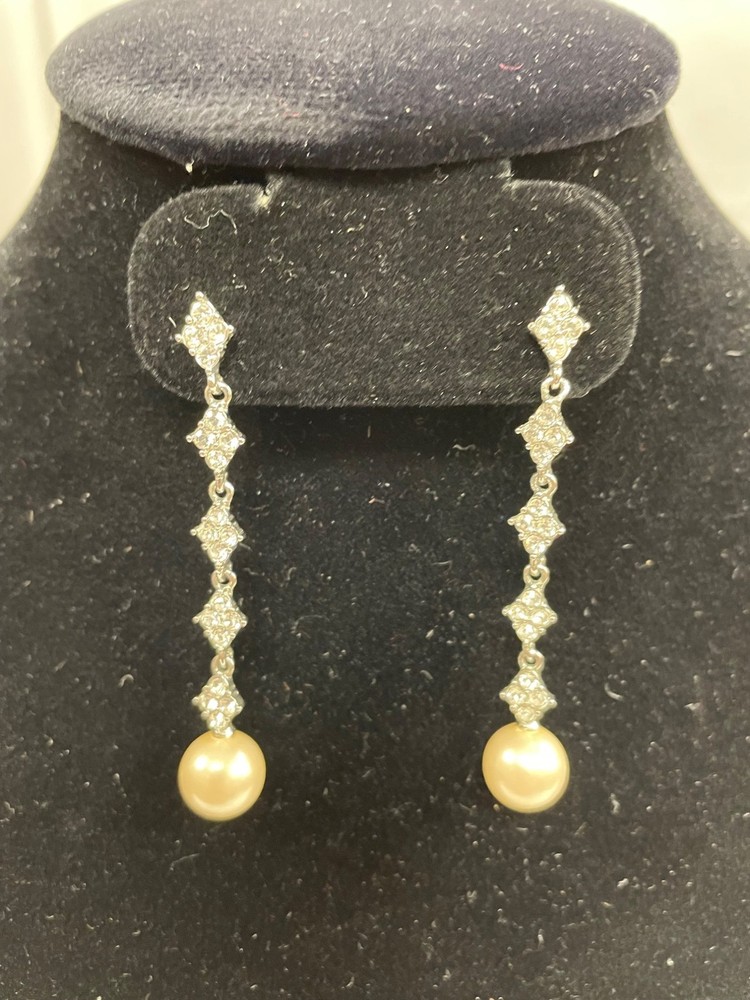 Vintage women sLong Rhinestone and Pearl Earrings SKU 1490