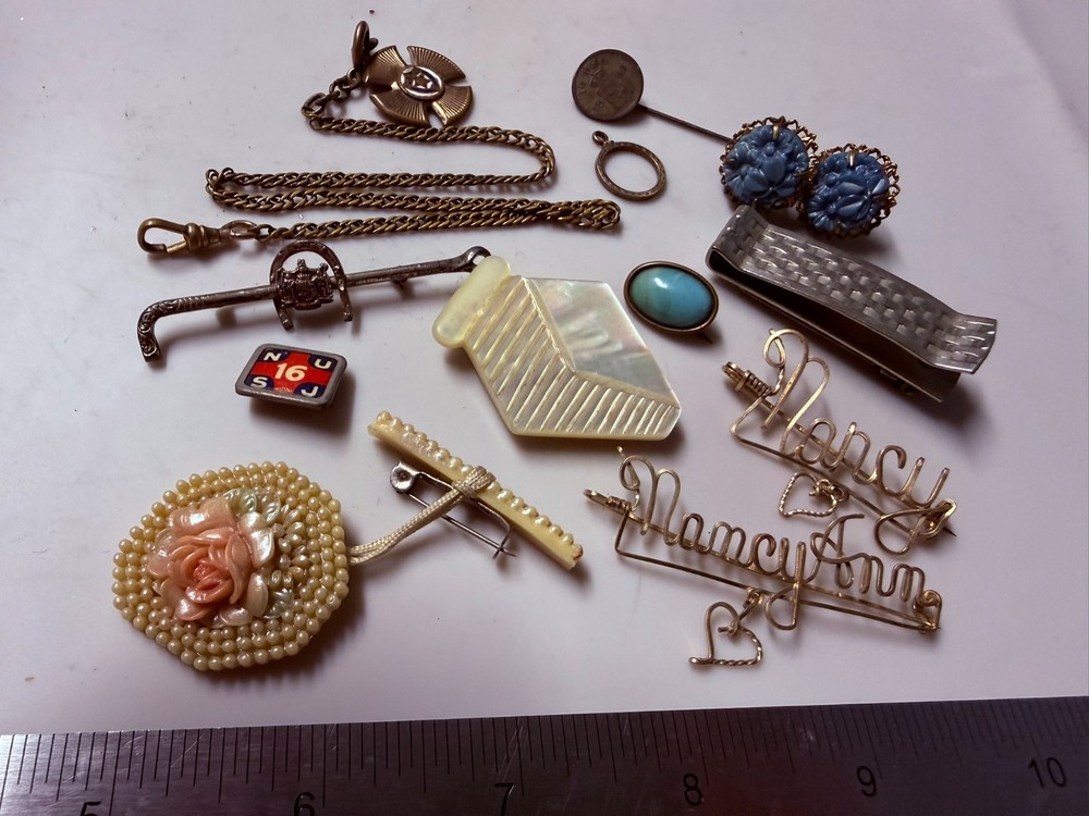 Collection Lot Amazing Variety Antique and Older Vintage Jewelry Brooches – Y8