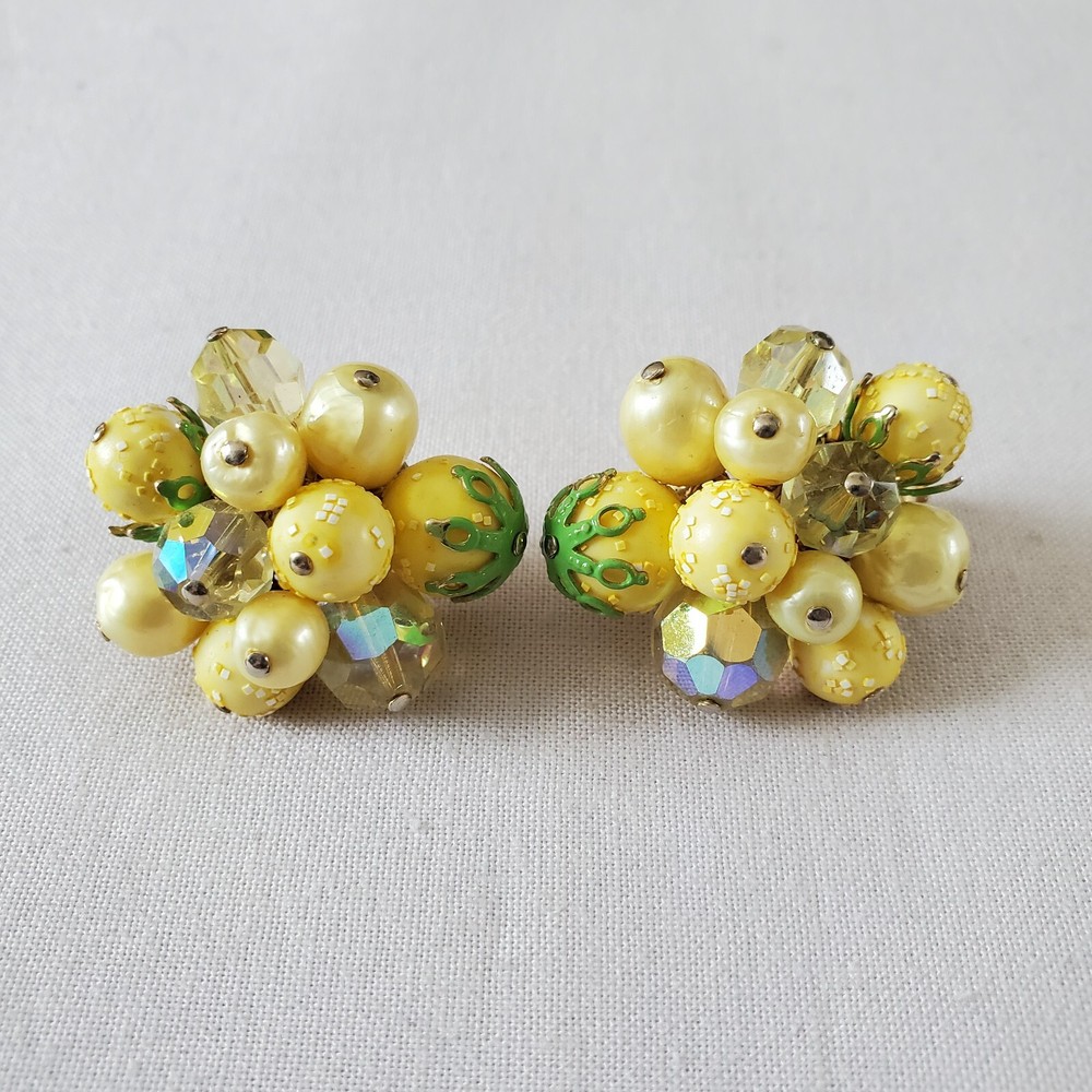 Vtg VENDOME Yellow Gold Faux Pearls Glass Balls Beads Clip On Earrings