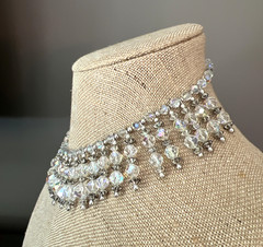 VINTAGE 1960’s AURORA BOREALIS CRYSTAL BIB COLLAR NECKLACE MCM STATEMENT PIECE