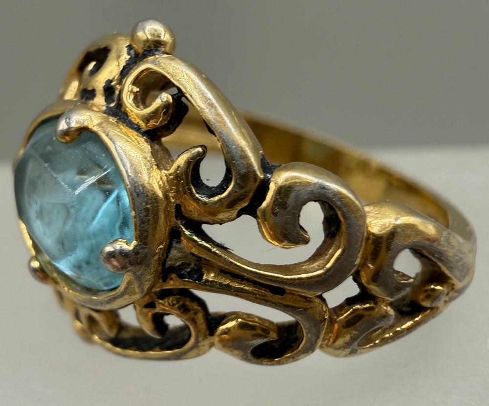 VINTAGE ESTATE GOLD PLATED OVAL CUT PASTE BLUE TOPAZ FILIGREE RING SIZE 8