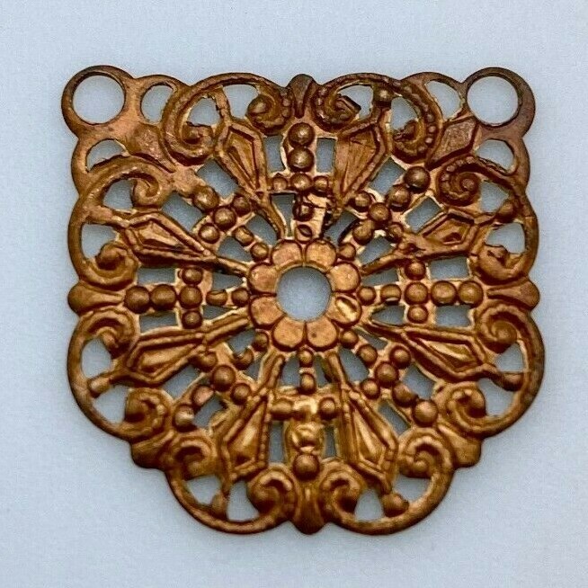 4 Vintage Filigree Chandelier Earring Stampings (21mm) (MP61)