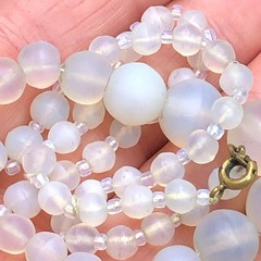Vintage Graduated Satin Moonstone Opalite Moonglow Beaded Necklace