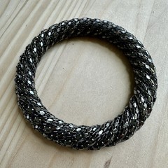 VTG 1970s Bangle Bracelet Size 7.5 Metal Mesh Silver Tone Disco Chic Vibe Rare
