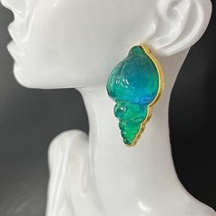 Gripoix Style Seashell Earrings Jelly Resin Gold Runway Statement Conch Shell