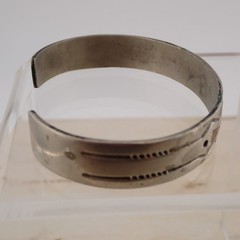 VTG Southwestern Stamp Nickel Silver Turquoise Coral Inlaid 6 1/2″ Cuff Bracelet