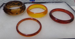 VINTAGE BROWN & ORANGE LUCITE BANGLE BRACELET LOT OF 4