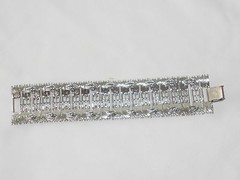 Lovely Vintage Coro Signed Silver tone Big wide Bracelet feels great on D104