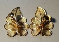Vintage Gold Tone Leaf Leaves Screw Back Earrings For Fall/Autumn
