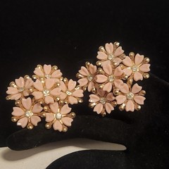 Vintage Pink Floral Cluster Clip On Earrings Gold Tone Rhinestone Accent Retro