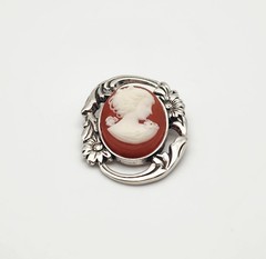 Jezlaine Vintage Sterling Silver Red/White Lucite Floral Frame Cameo Brooch Pin