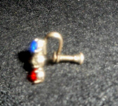 Vintage Sterling SIlver SINGLE Screw-Back “V” Victory Earring-Red/White./Blue
