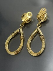 Vintage GoldTone Multi Layer Wrap Hoop Wire Dangle Clip On 2.7” Earrings
