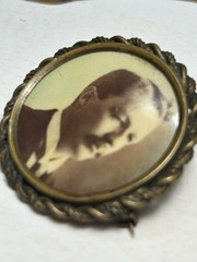 Victorian Mourning Brooch Photo Pin Man C-clasp