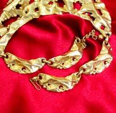 VTG Runway 70s Rare NAPIER Brutalist GP Modernist Bib Necklace “Molten Metal”