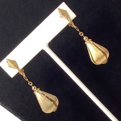 Teardrop Bolero Style Earrings VTG Clip On Dangle Drop 2.25″