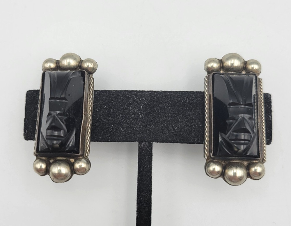 Vtg Mexico Silver Carved Onyx Tribal Mask Earrings Screw Back 1.25″