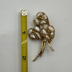 Vintage Gold Tone Baroque Freshwater Pearl Floral Botanical Brooch Pin 2 Inch