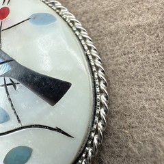 Gorgeous 1970s Artisan Mother Of Pearl Bird 9″ Necklace Silvertone
