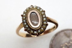 ANTIQUE ENGLISH 15K GOLD SEED PEARL HAIR LOCKET MOURNING RING c1880